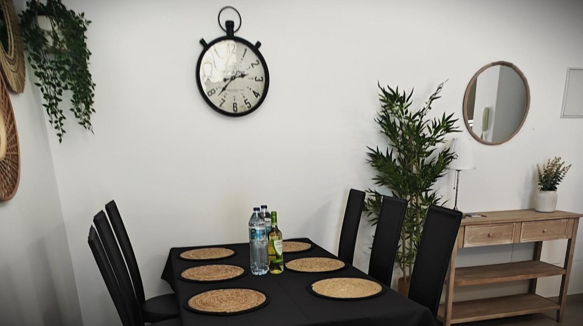 Sun Apartment - 3 Bedrooms, Priv Parking, Pool, Ac, Tv Channels, Fibre Net Лос Кристианос Екстериор снимка