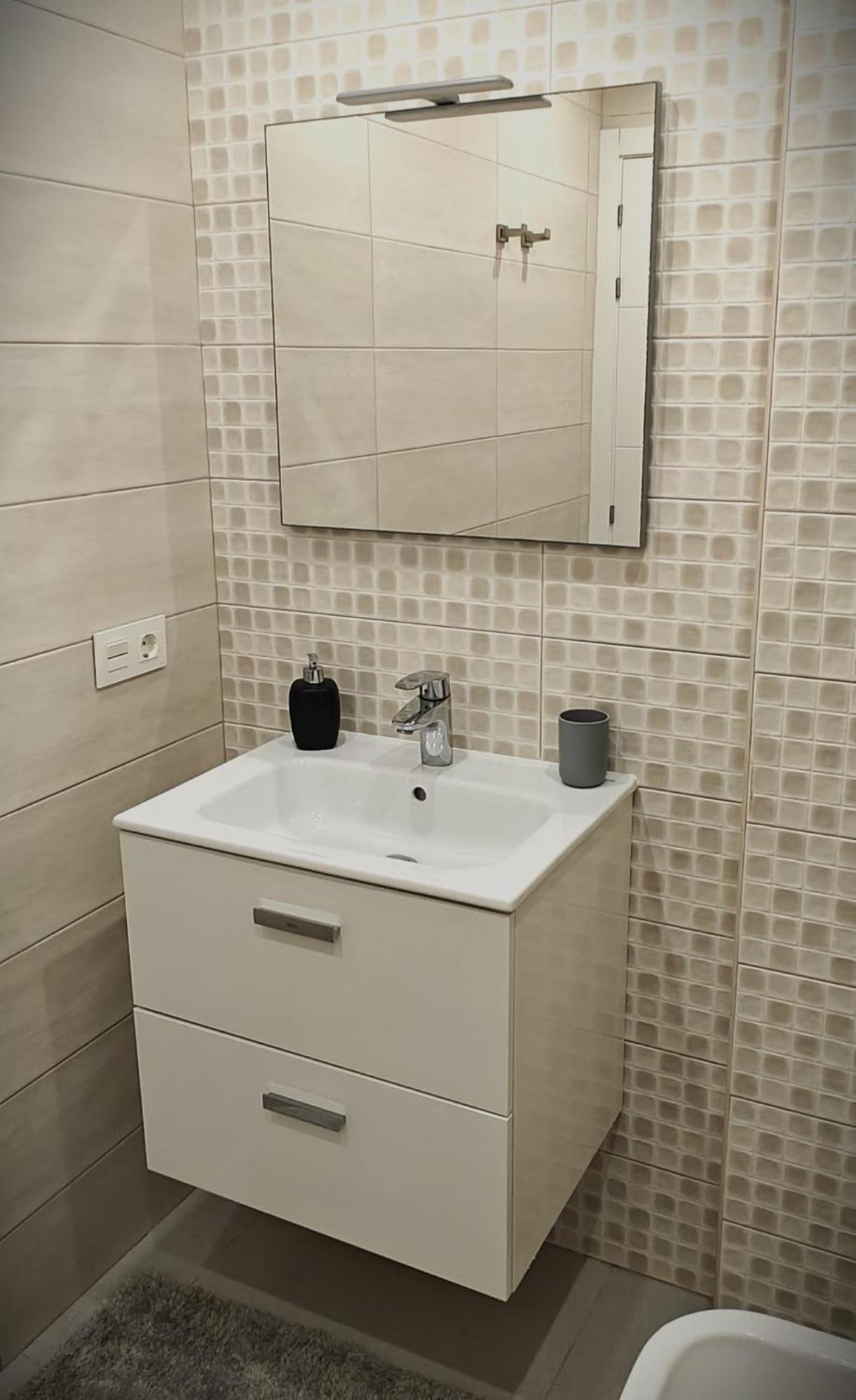 Sun Apartment - 3 Bedrooms, Priv Parking, Pool, Ac, Tv Channels, Fibre Net Лос Кристианос Екстериор снимка